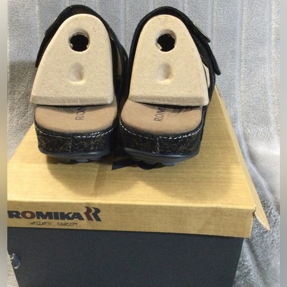 Romika Fidschi 22 Black Gold Women's Sandals EU 37 US 6 to 6.5 - Picture 4 of 13